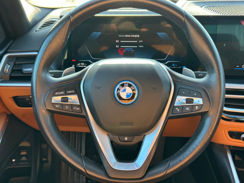 Thumbnail: 2023 BMW 3 Series - 18