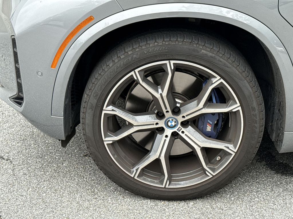 Thumbnail: 2024 BMW X5 - 10