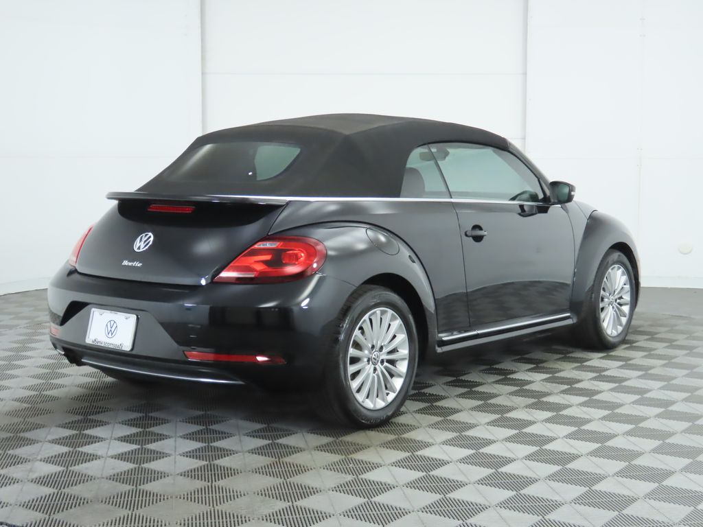 2019 Volkswagen Beetle Final Edition SE 13