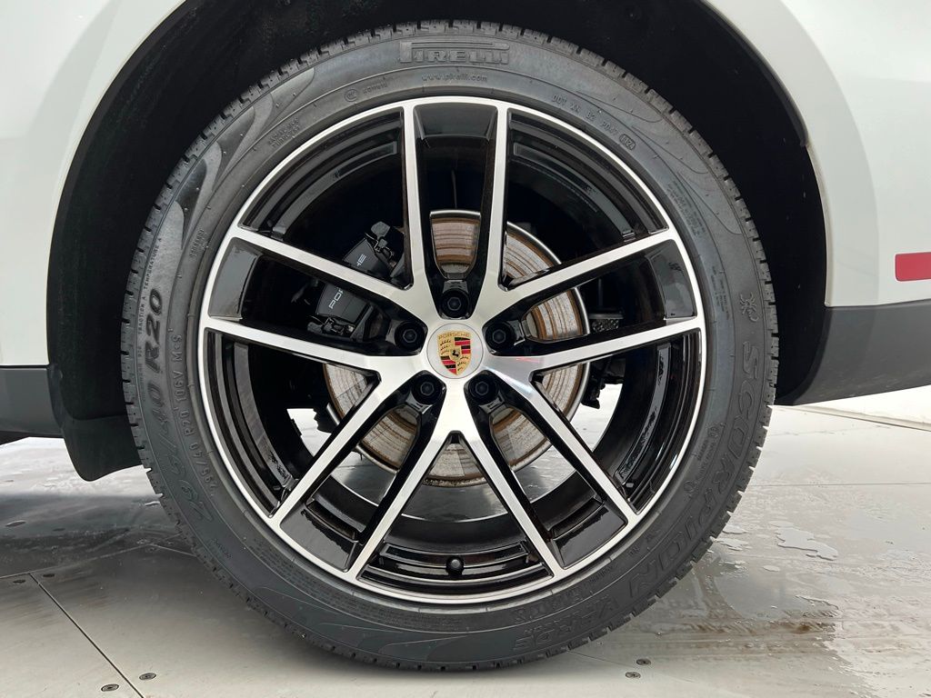 2024 Porsche Macan  27