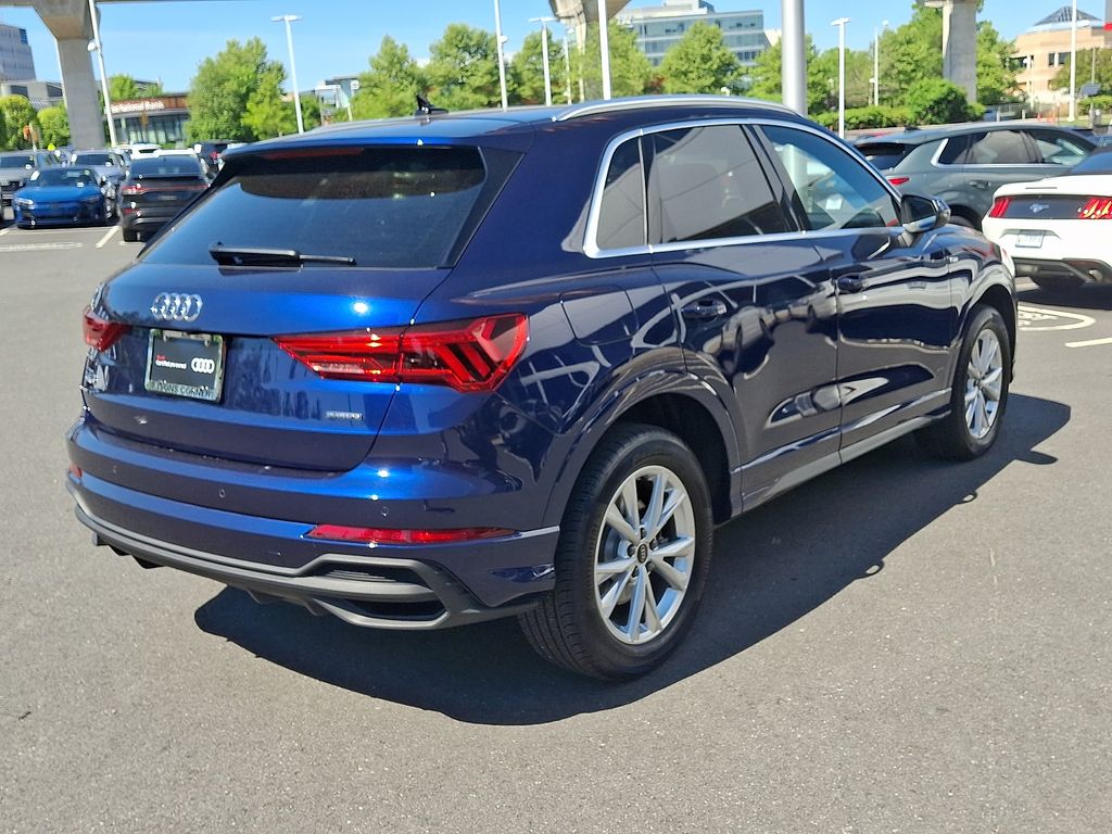 Thumbnail: 2025 Audi Q3 - 4