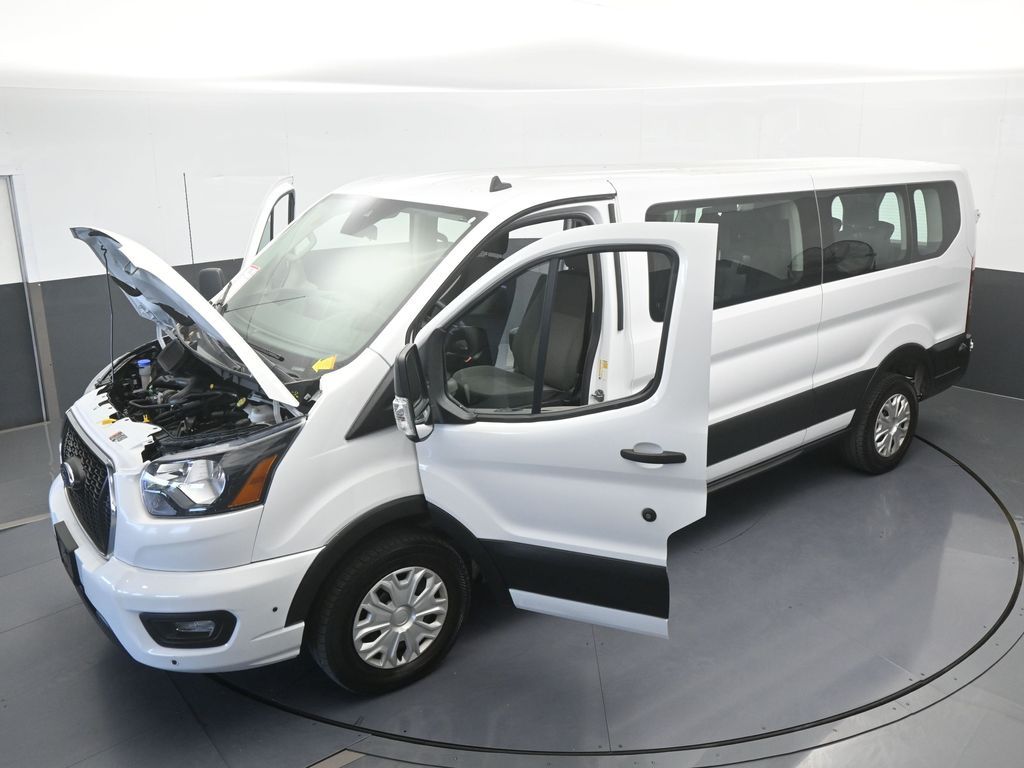 Used 2024 Oxford White Ford XLT image 64