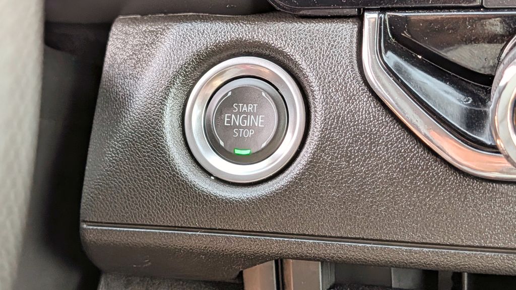 Used 2025 Chevrolet Colorado Trail Boss 4D Crew Cab