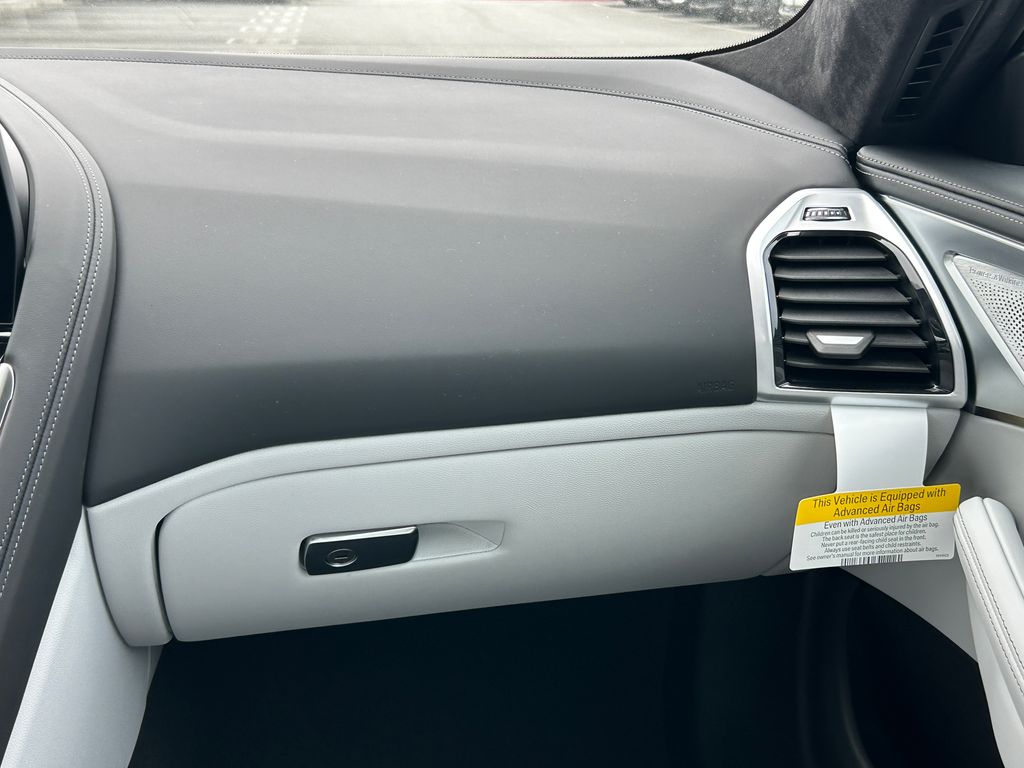 Thumbnail: 2025 BMW M8 - 24