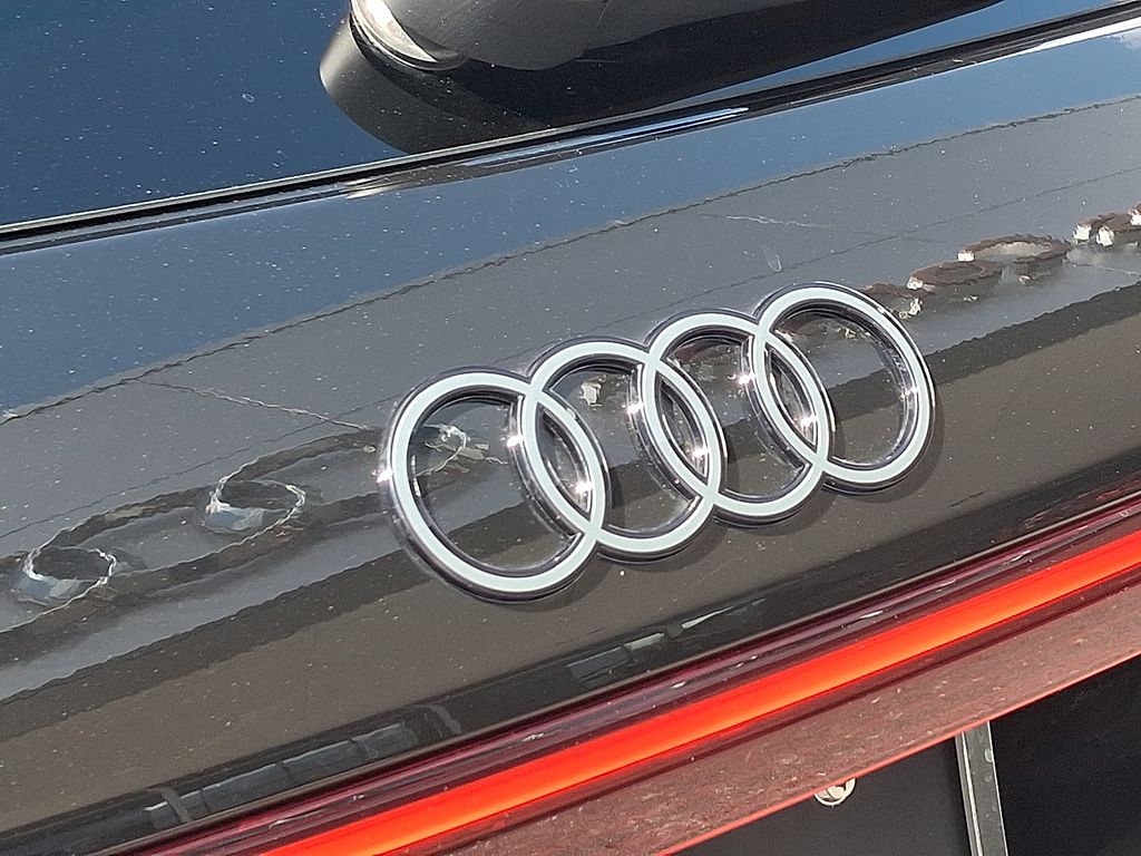 Thumbnail: 2025 Audi SQ6 e-tron - 29