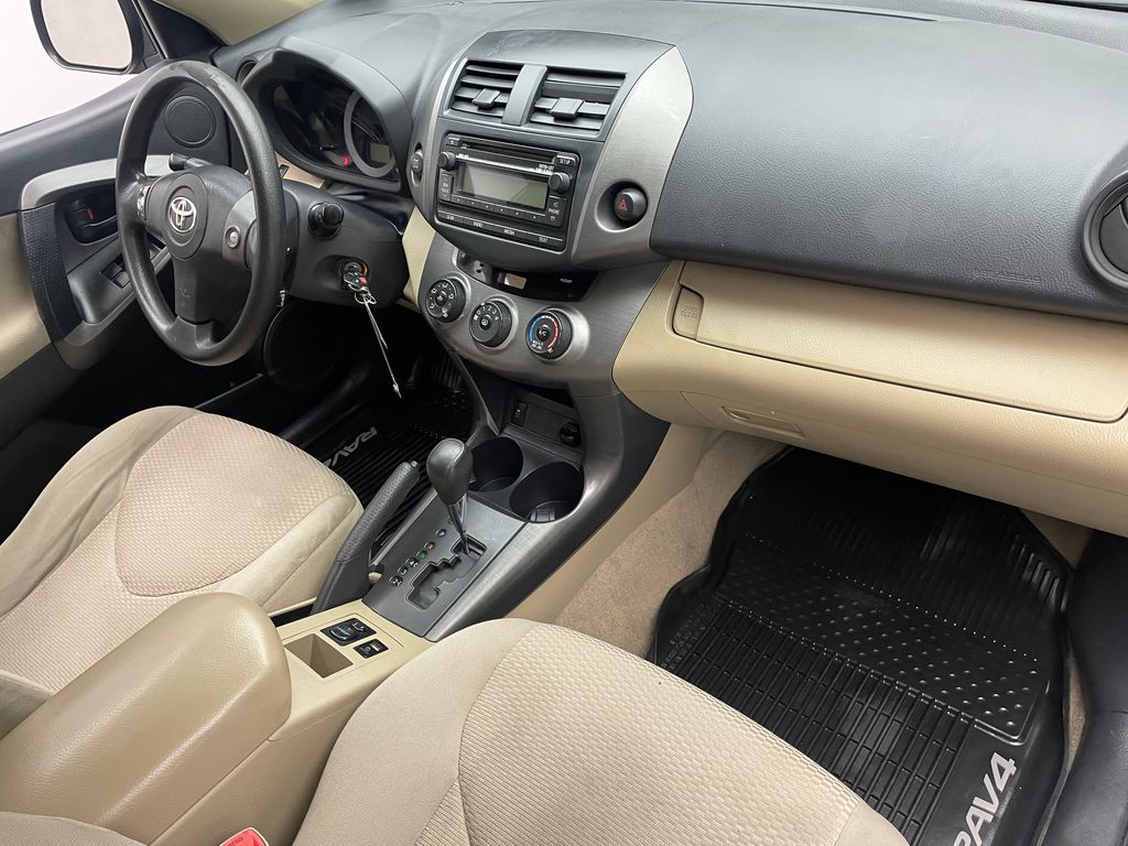 Thumbnail: 2012 Toyota RAV4 - 15