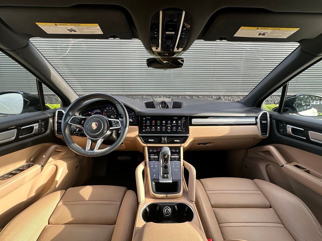 Thumbnail: 2023 Porsche Cayenne - 6