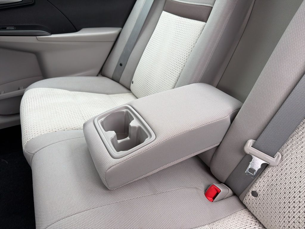 Thumbnail: 2014 Toyota Camry - 17