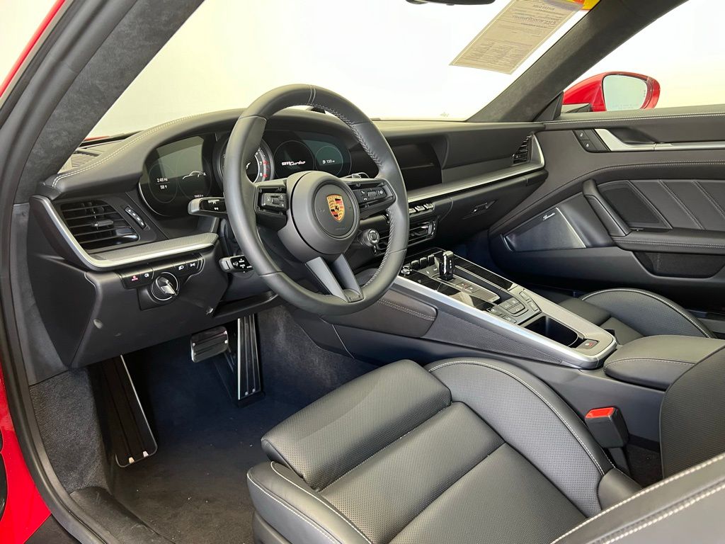 Thumbnail: 2024 Porsche 911 - 4