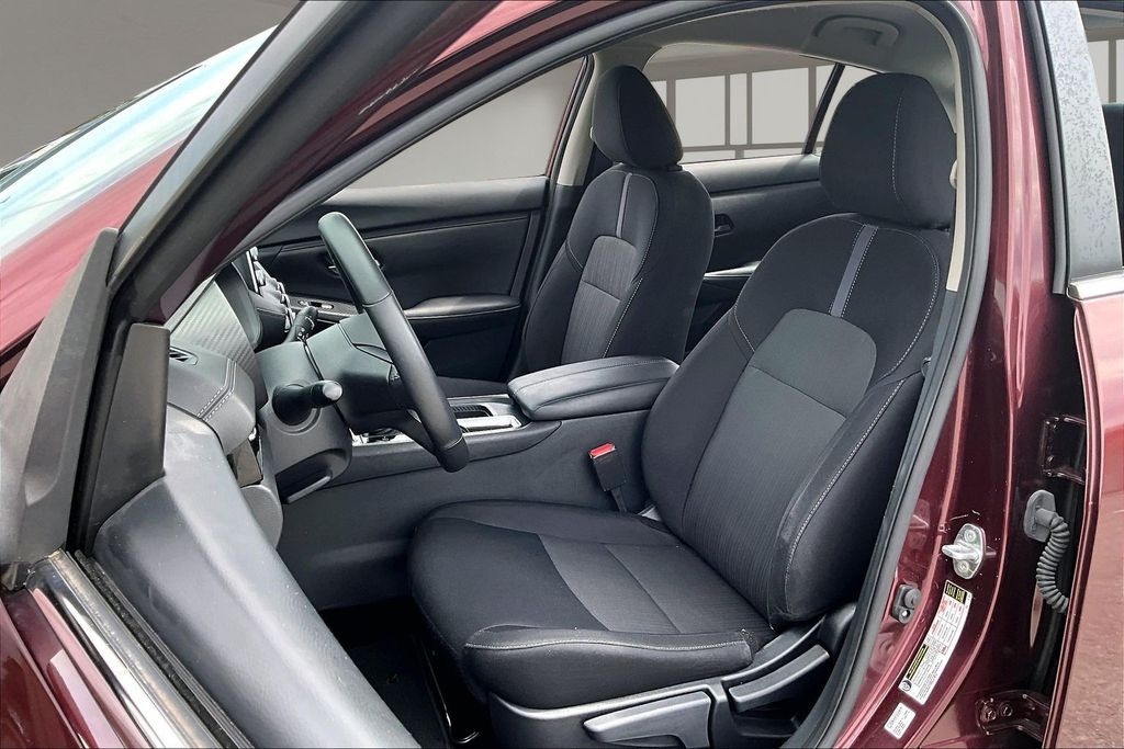 Used 2024 Nissan Sentra Sedan