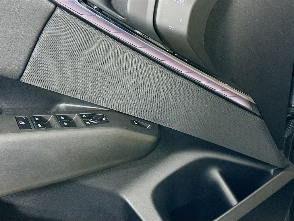 Thumbnail: 2025 BMW X3 - 18