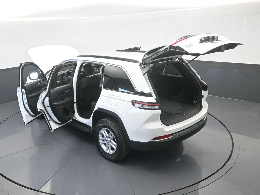 Used 2025 Bright White Clearcoat Jeep Laredo image 38