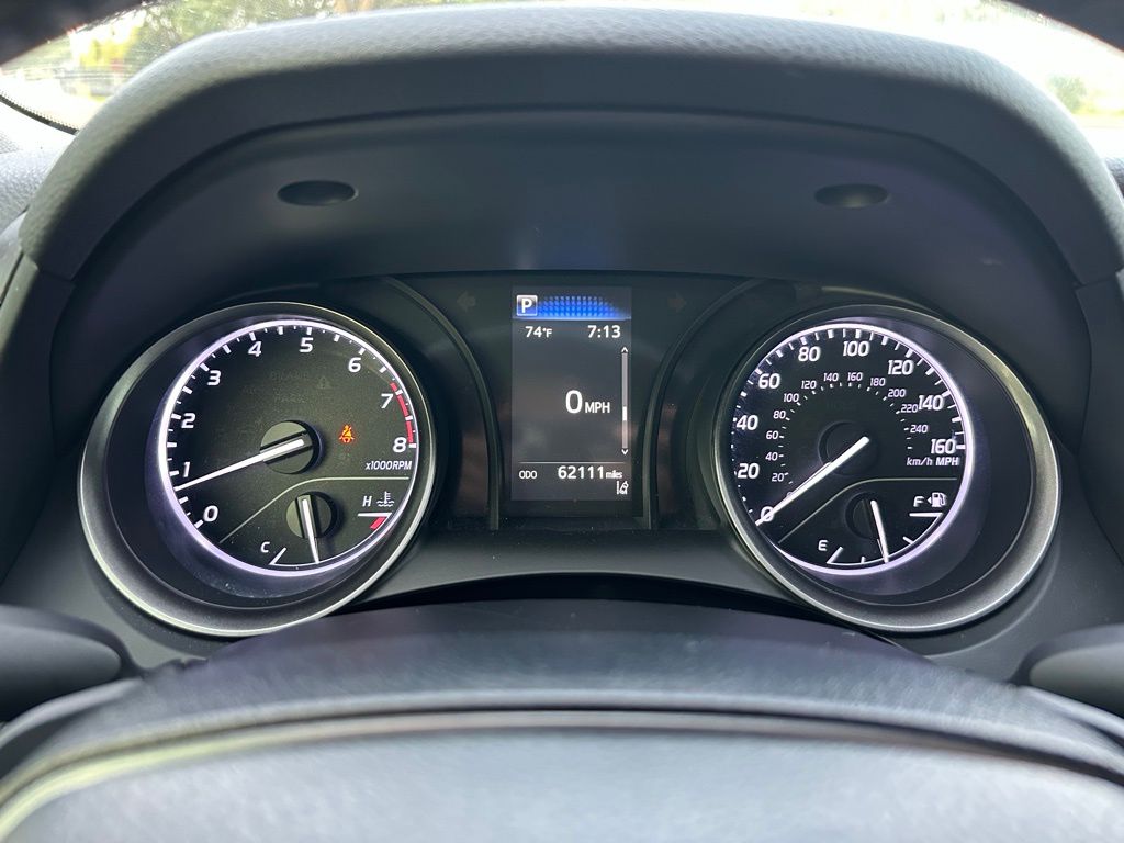 2021 Toyota Camry SE 23