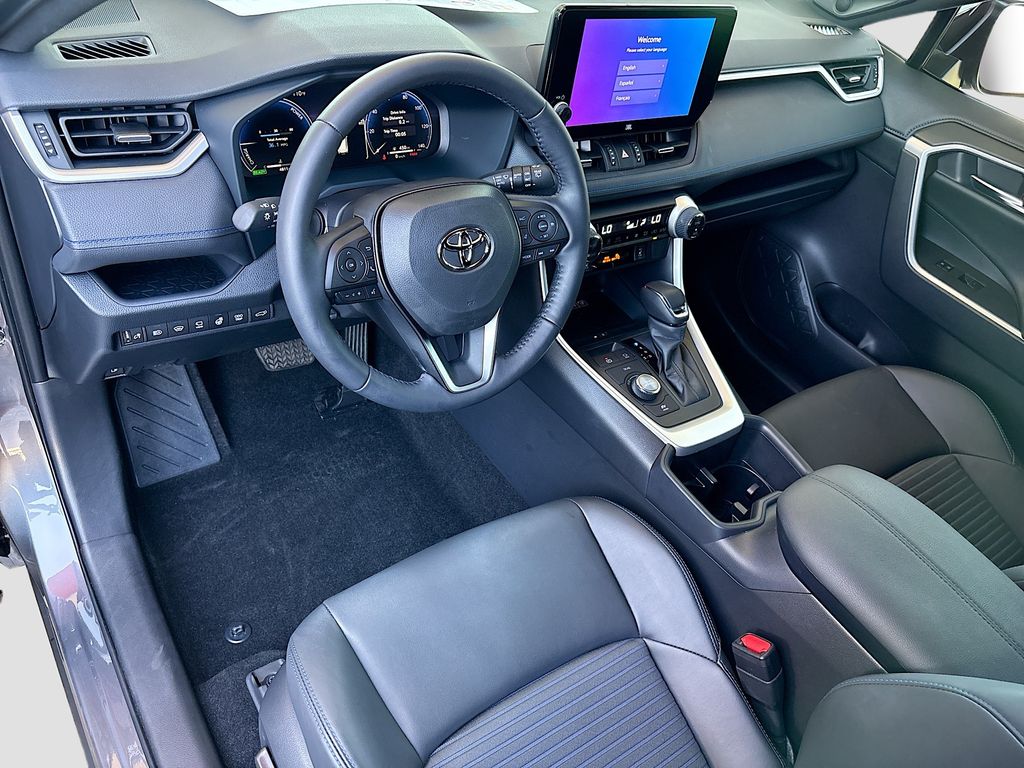 Thumbnail: 2025 Toyota RAV4 - 9