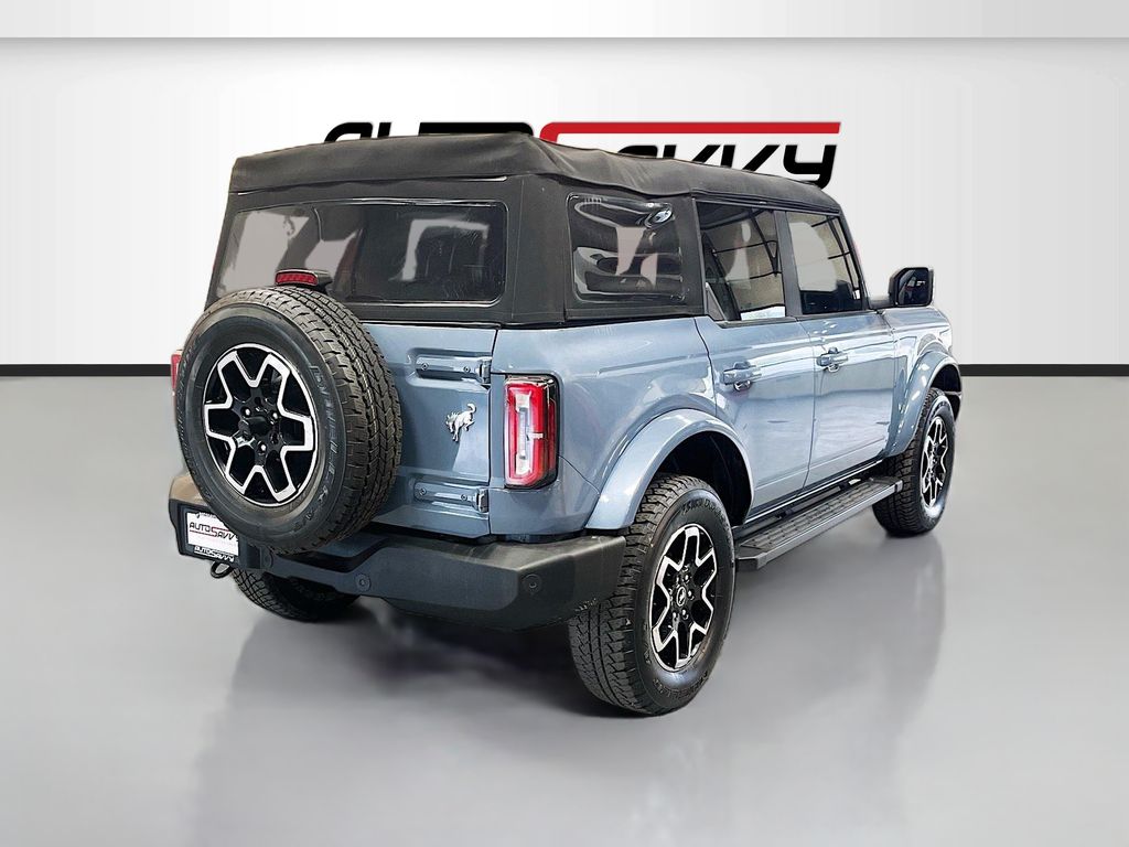 Used 2023 Azure Gray Metallic Tri-Coat Ford Outer Banks image 7