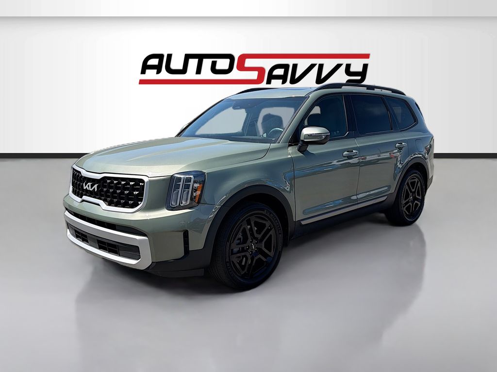 Used 2023 Green Kia EX X-Line image 3