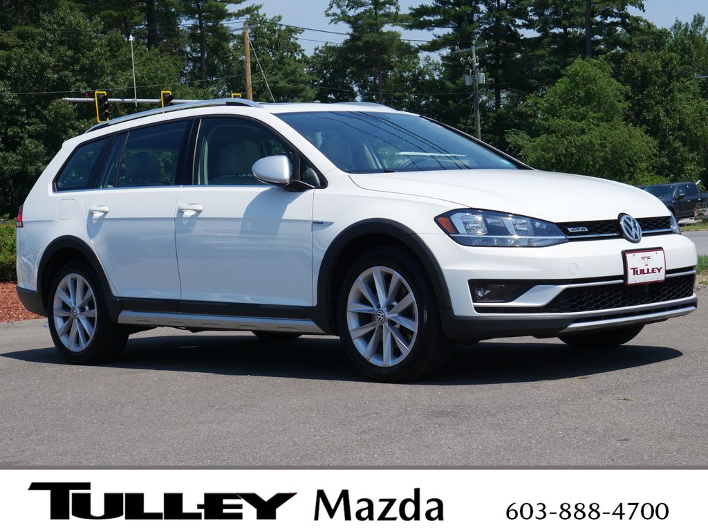 Pure White 2018 Volkswagen Golf Alltrack Wagon All-Wheel Drive 6-Speed Dual Clutch