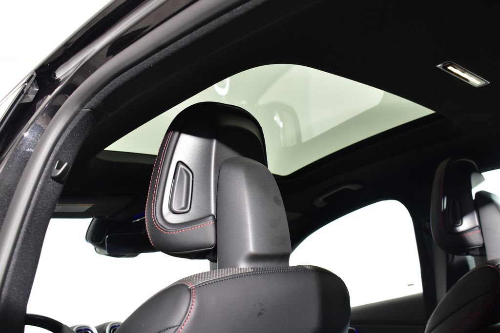 Thumbnail: 2025 Mercedes-Benz GLC - 22