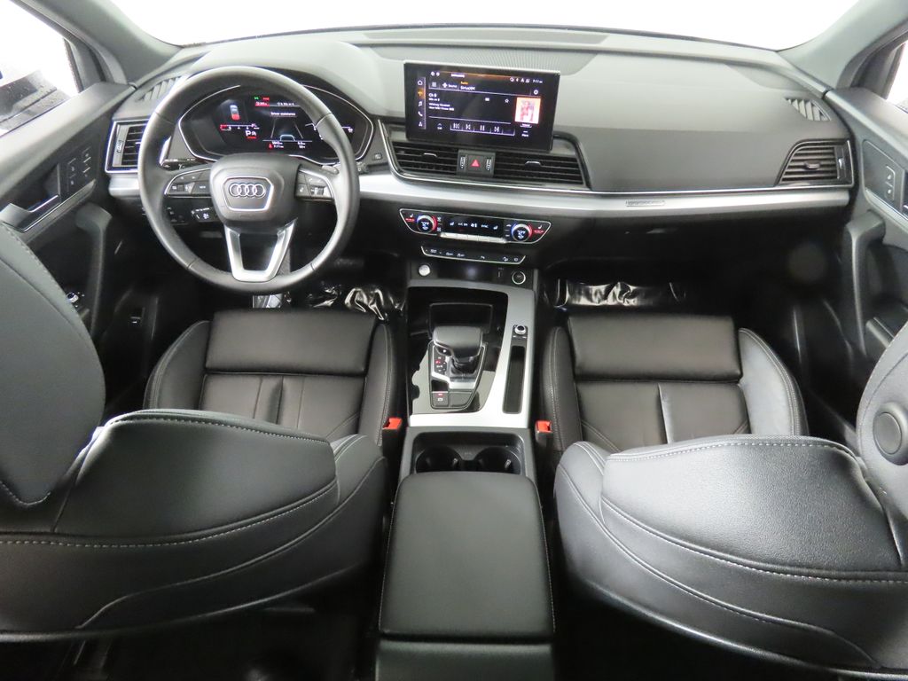 Thumbnail: 2025 Audi Q5 - 12