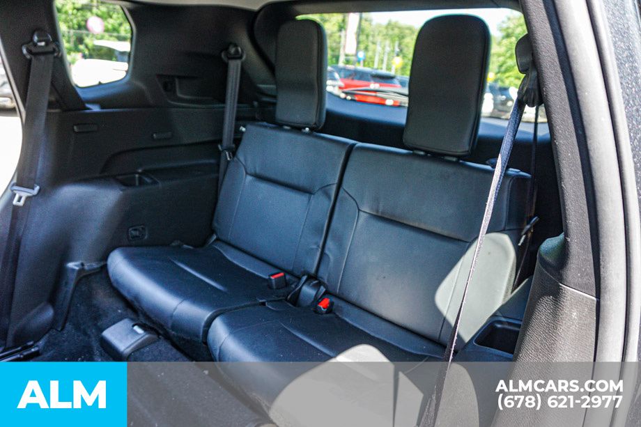 Used 2025 Gray Mitsubishi SE image 22