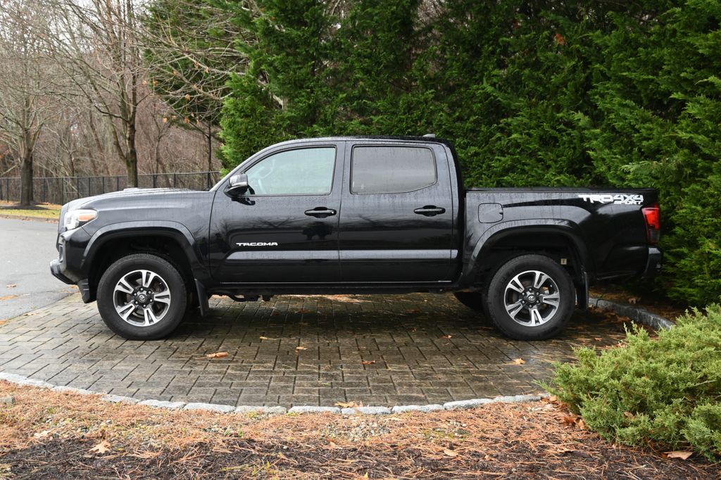 Thumbnail: 2019 Toyota Tacoma - 2