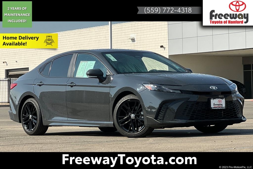 2025 Toyota Camry SE