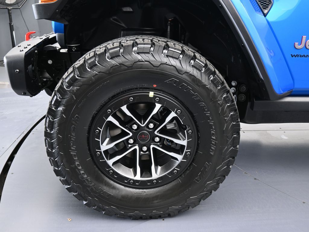 New 2026 Hydro Blue Pearl Coat Jeep Rubicon X image 27