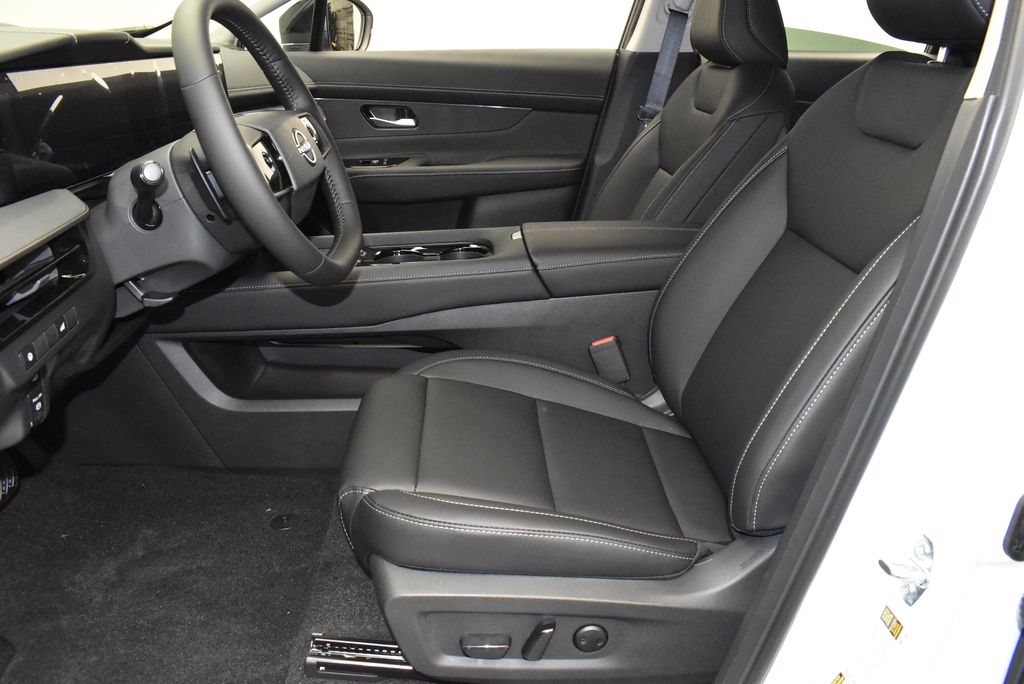 2025 Nissan Murano SV 12
