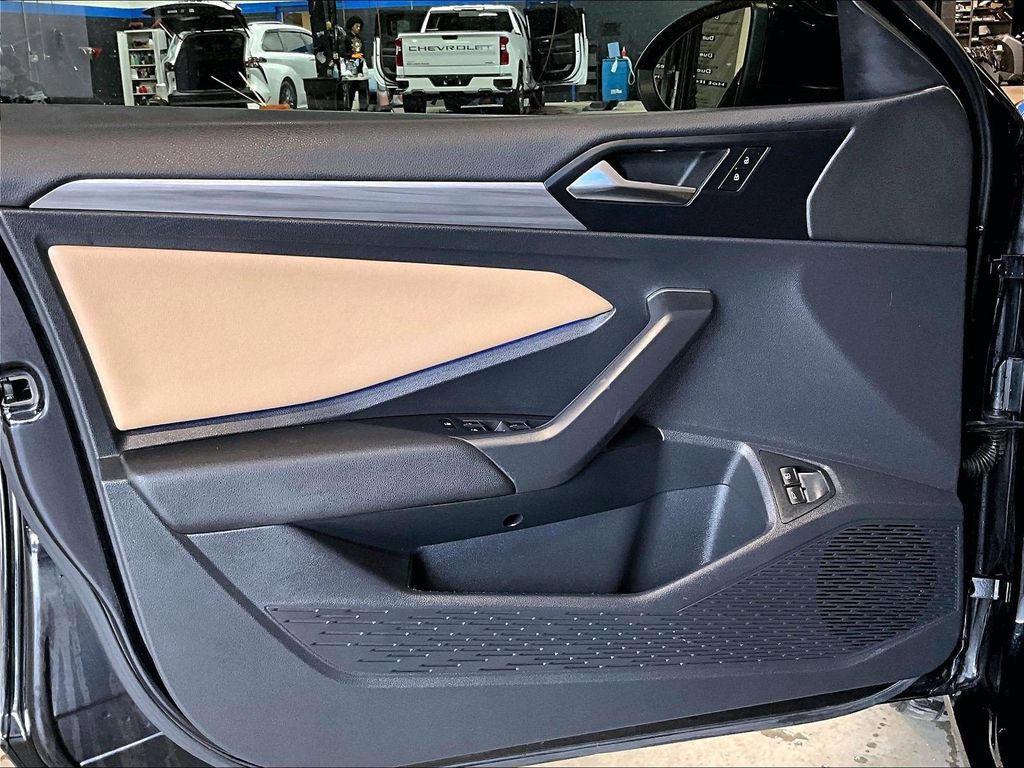 2021 Volkswagen Jetta — photo 9