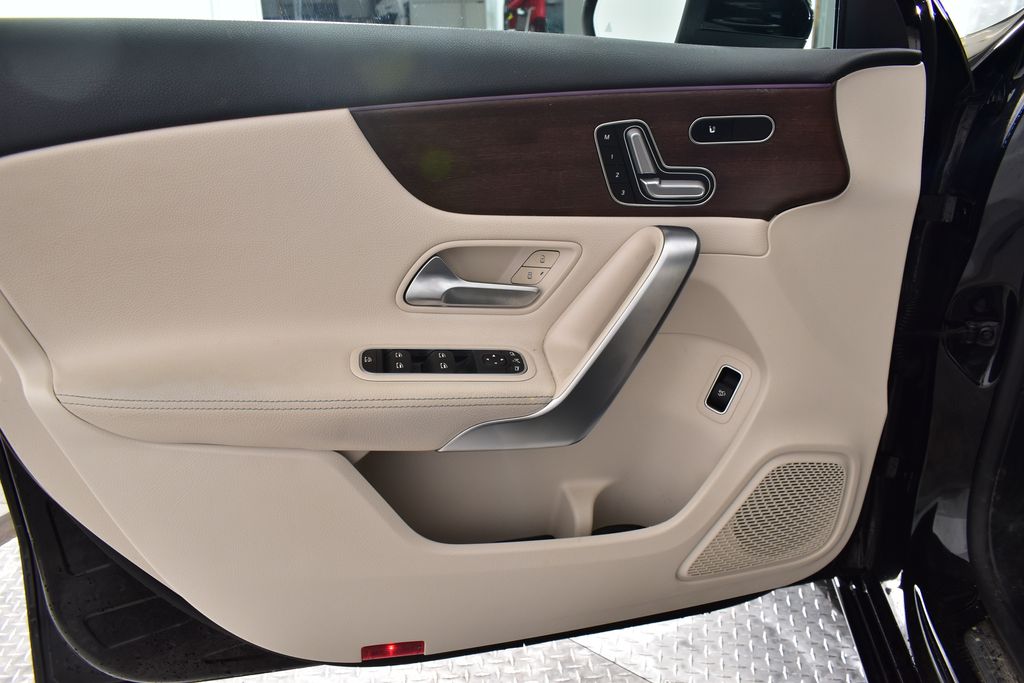 Thumbnail: 2022 Mercedes-Benz A-Class - 11