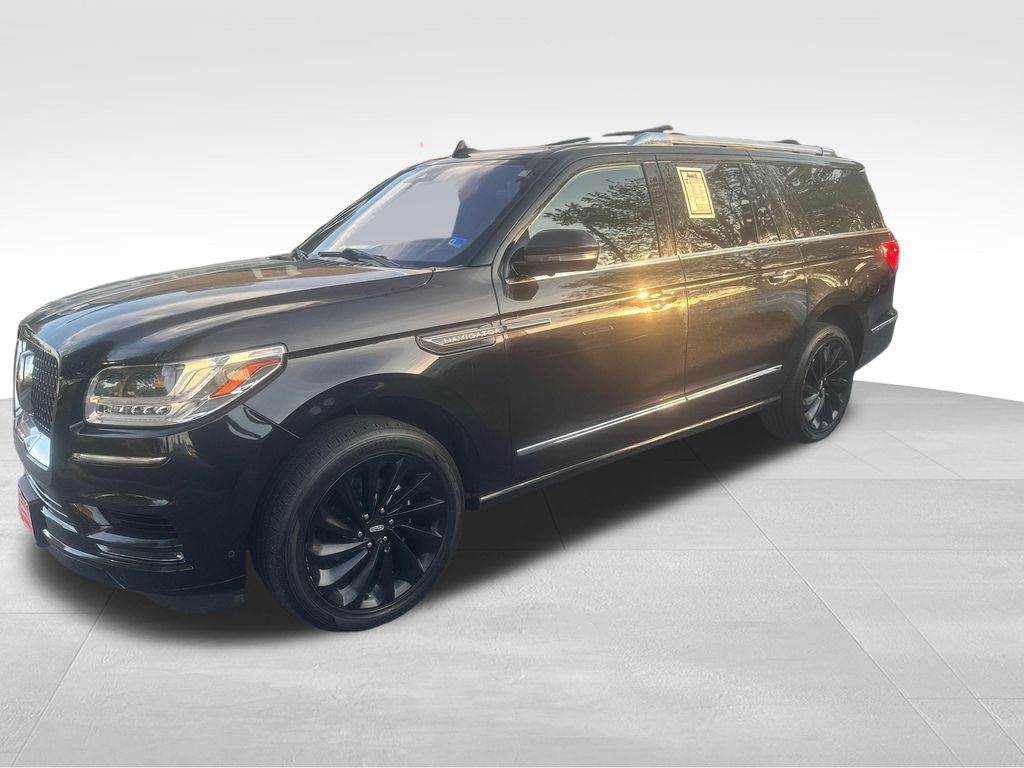 Used 2020 Black Lincoln Reserve image 2