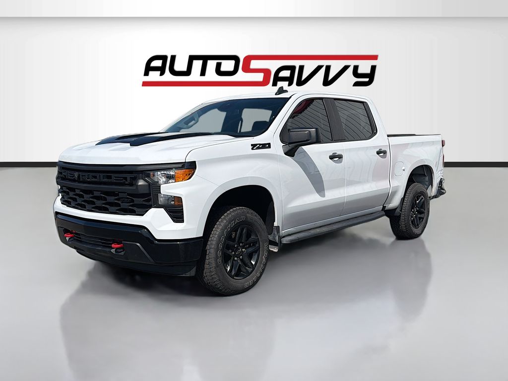 Used 2024 White Chevrolet Custom Trail Boss image 3