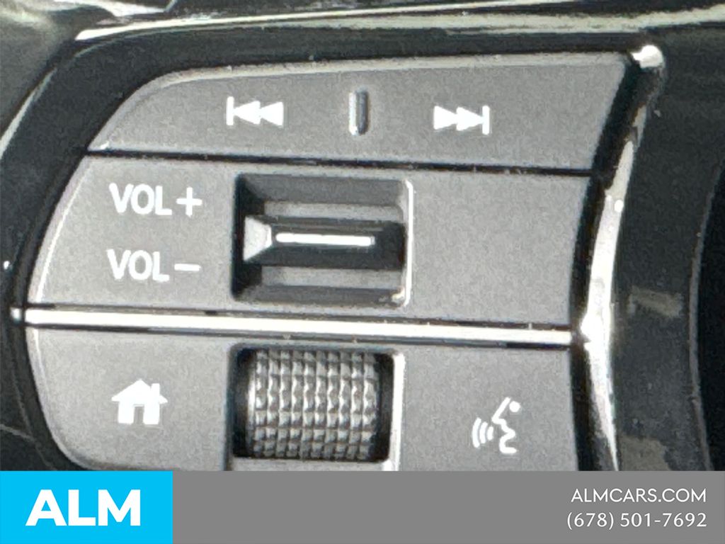 Used 2025 Gray Honda EX-L image 27