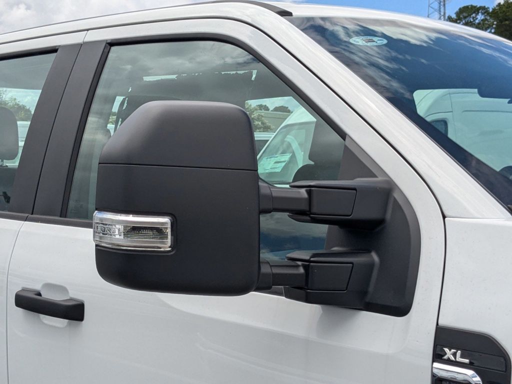 2025 Ford F-250 Super Duty XL