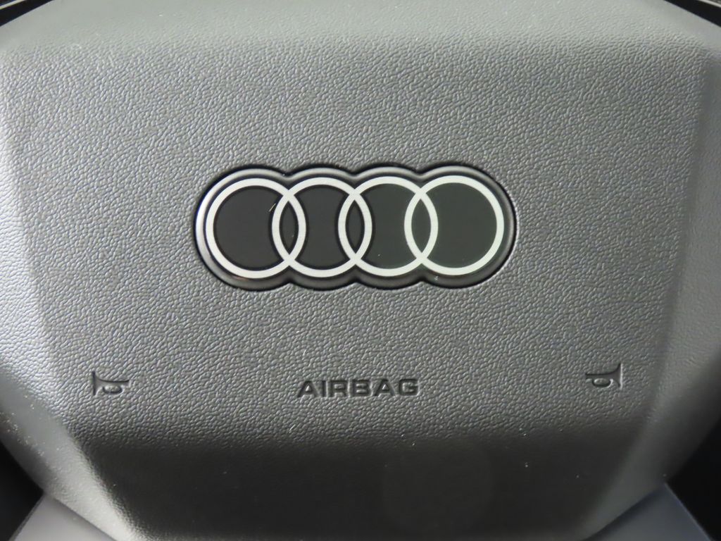 Thumbnail: 2025 Audi Q5 - 17