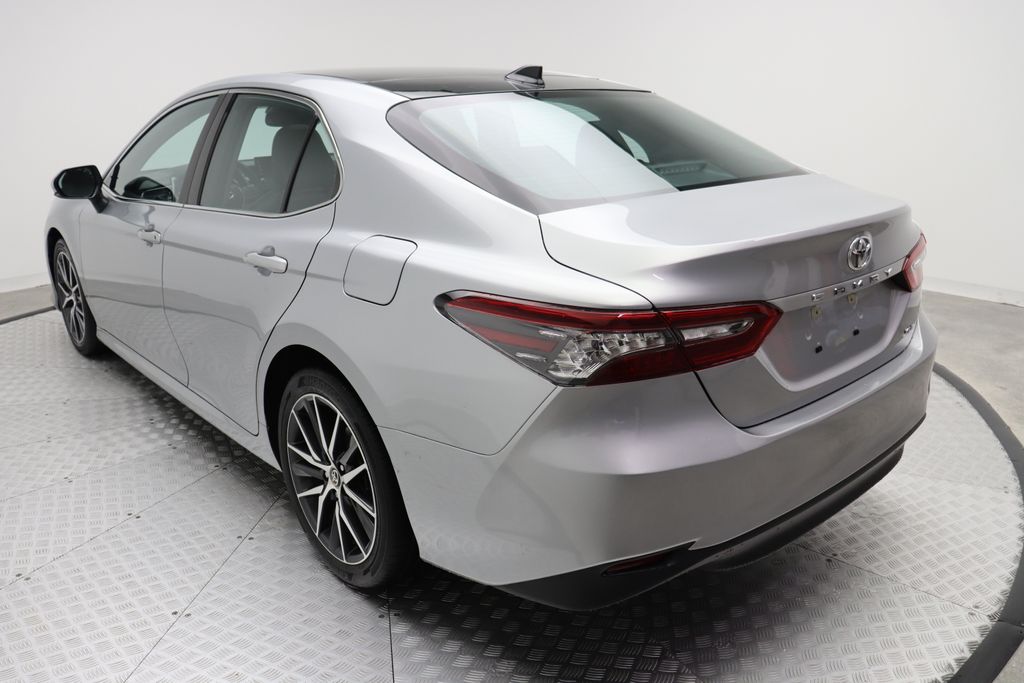 2021 Toyota Camry XLE 11