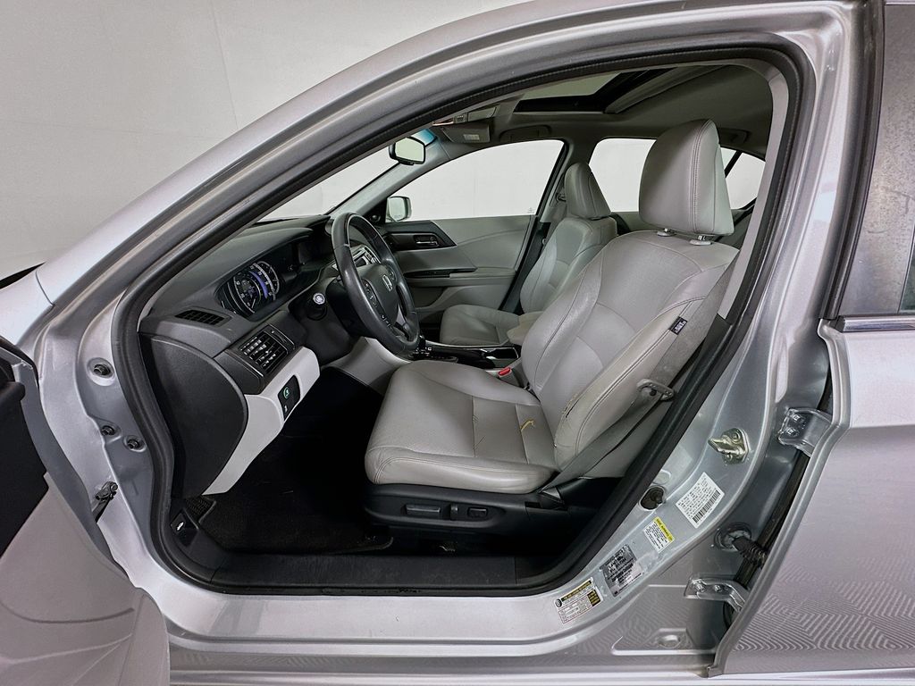 Thumbnail: 2013 Honda Accord - 21