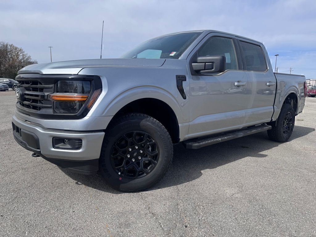 Silver Metallic 2026 Ford F-150 XLT SuperCrew 4WD Pickup Truck Four-Wheel Drive Automatic