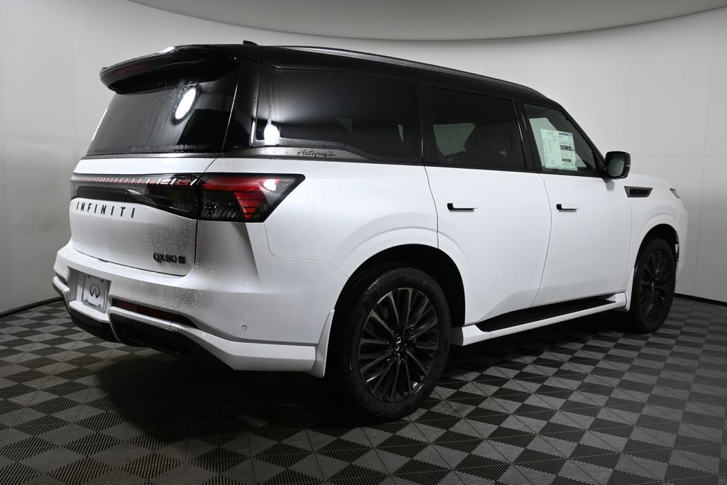 Thumbnail: 2026 INFINITI QX80 - 7