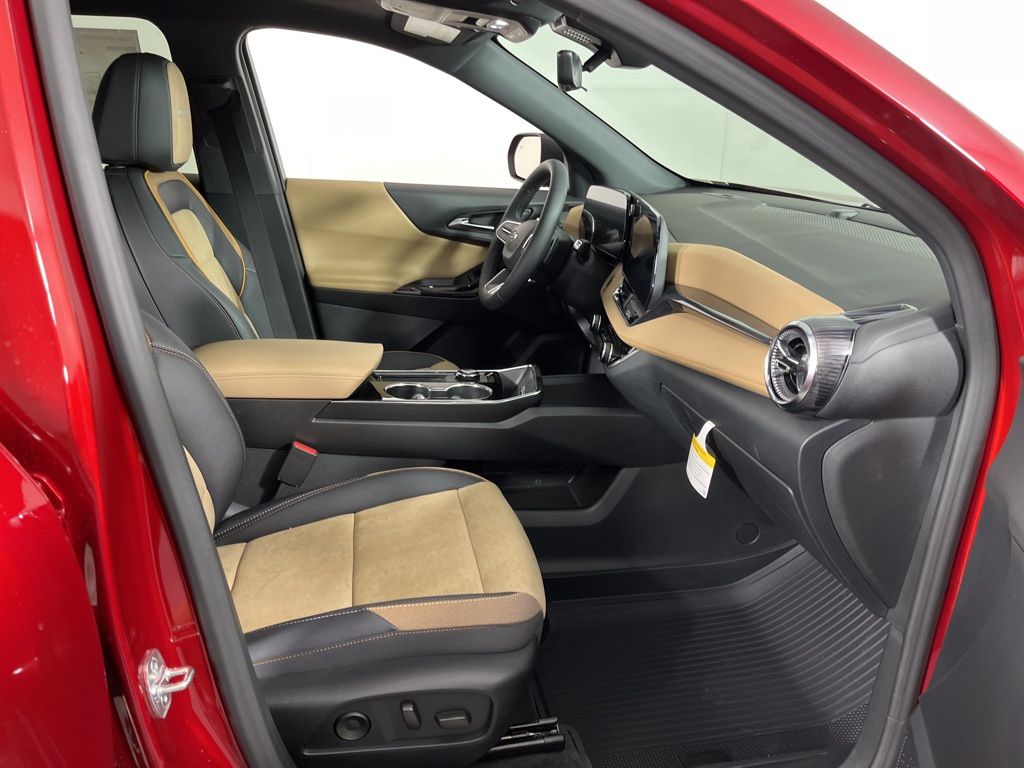 Thumbnail: 2026 Chevrolet Equinox - 8