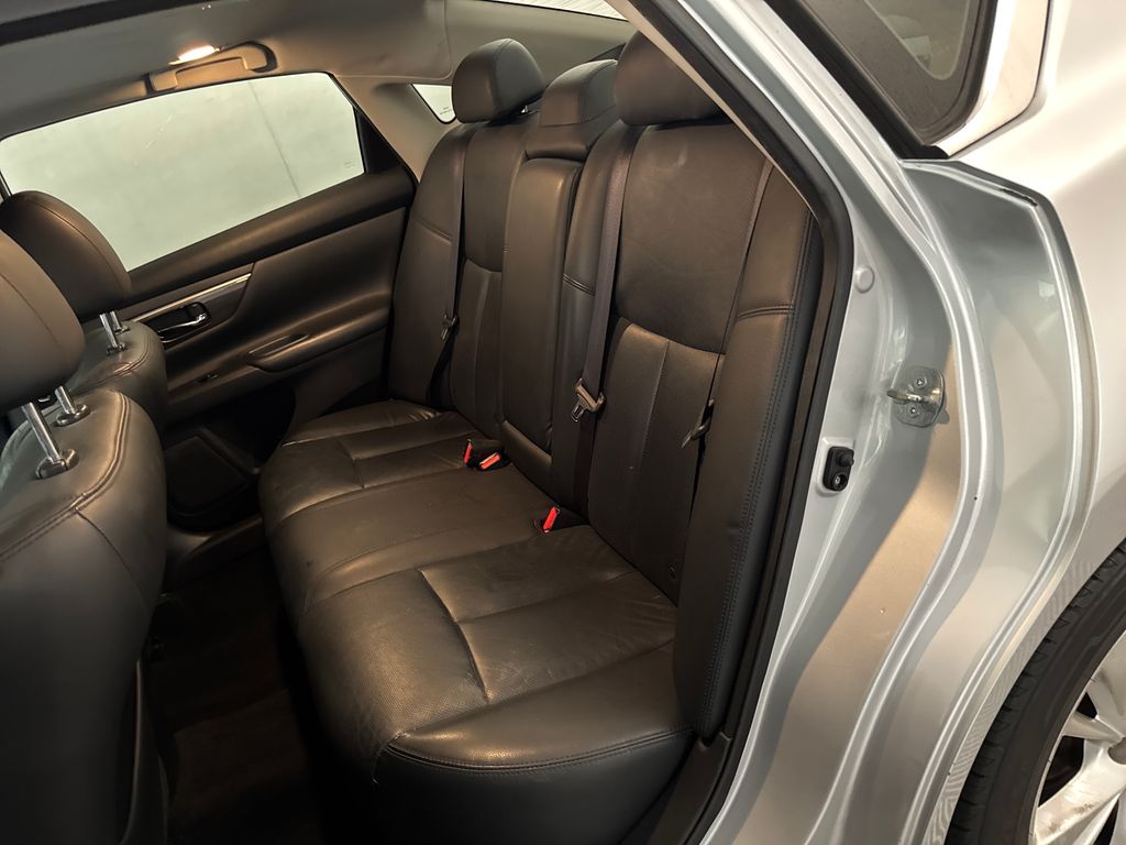 Used 2015 Silver Nissan 2.5 SL image 30