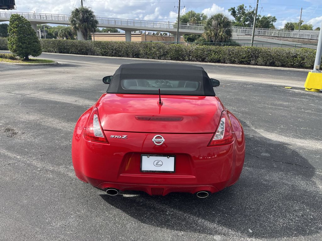 Thumbnail: 2013 Nissan Z - 17