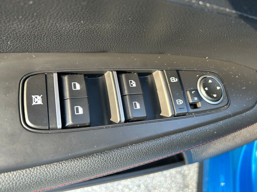 Thumbnail: 2024 Kia Forte - 16