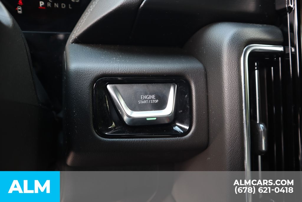 Used 2025 Black GMC Denali image 33