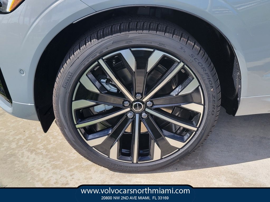 2026 Volvo XC60 Plug-In Hybrid T8 Ultra