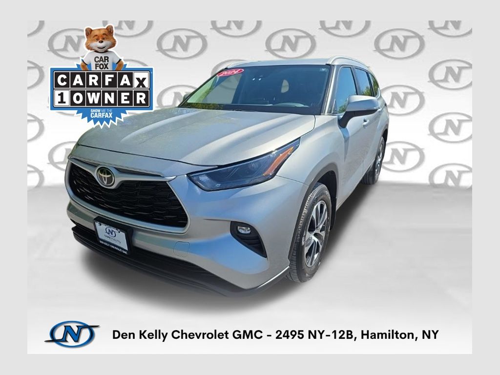 Celestial Silver Metallic 2024 Toyota Highlander XLE AWD SUV / Crossover All-Wheel Drive 8-Speed Automatic