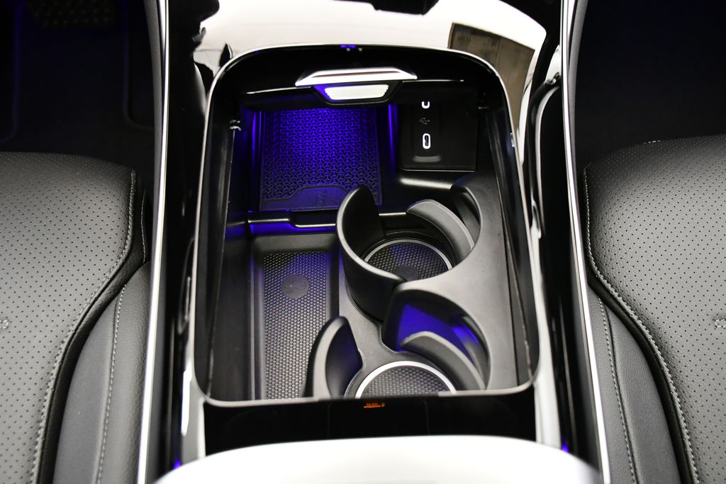 Thumbnail: 2026 Mercedes-Benz GLC - 30