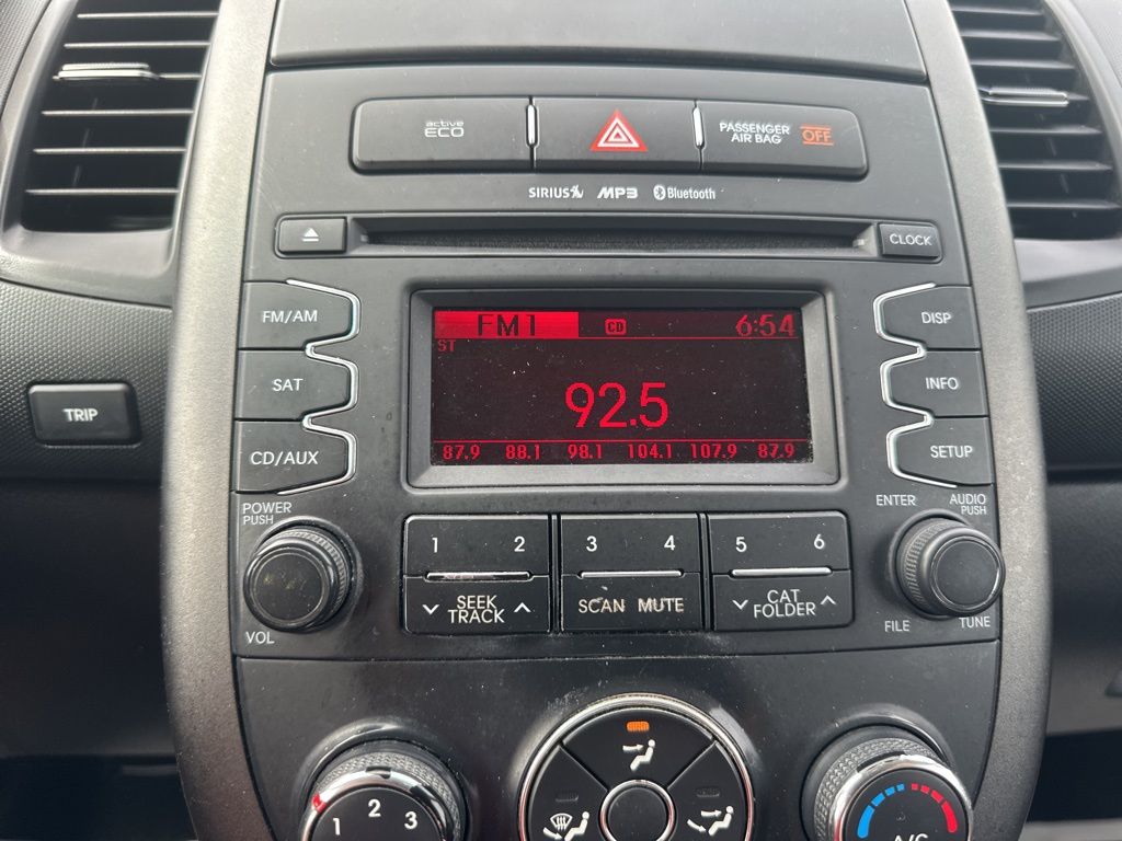 2013 Dune Kia Soul Plus FWD Hatchback