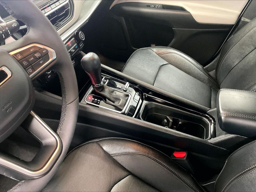 2024 Jeep Compass — photo 20