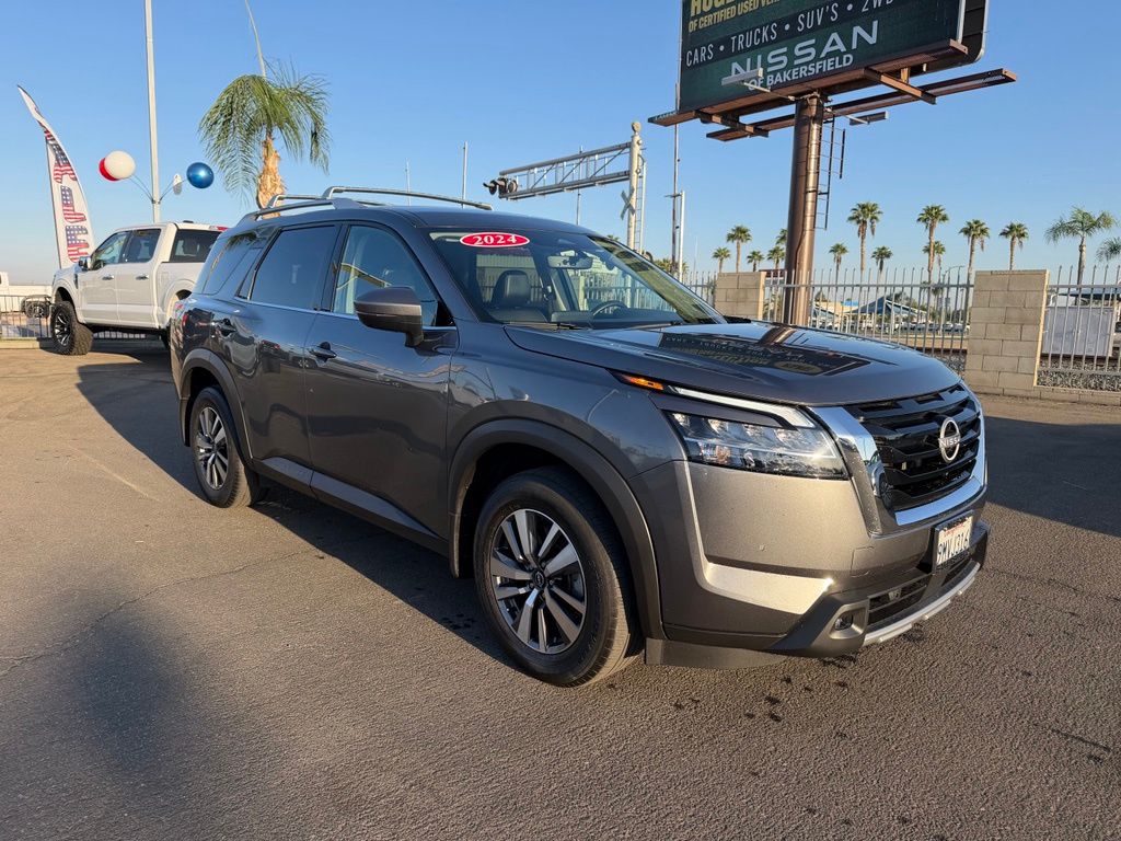 Gray (Gun Metallic) 2024 Nissan Pathfinder SUV / Crossover Front-Wheel Drive 9-Speed Automatic